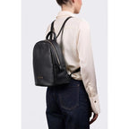 Zaino Flavie in Pelle Liscia Nera Con Logo | Cromia