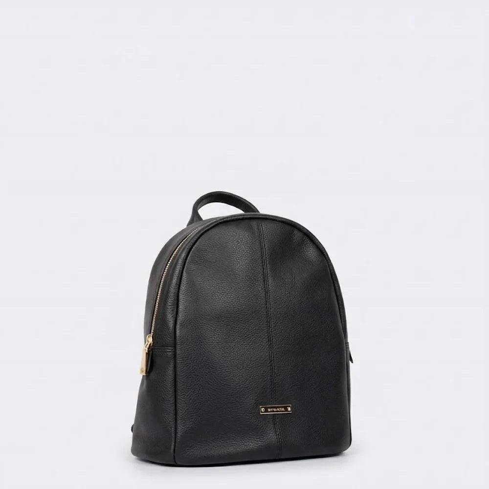 Zaino Flavie in Pelle Liscia Nera Con Logo | Cromia