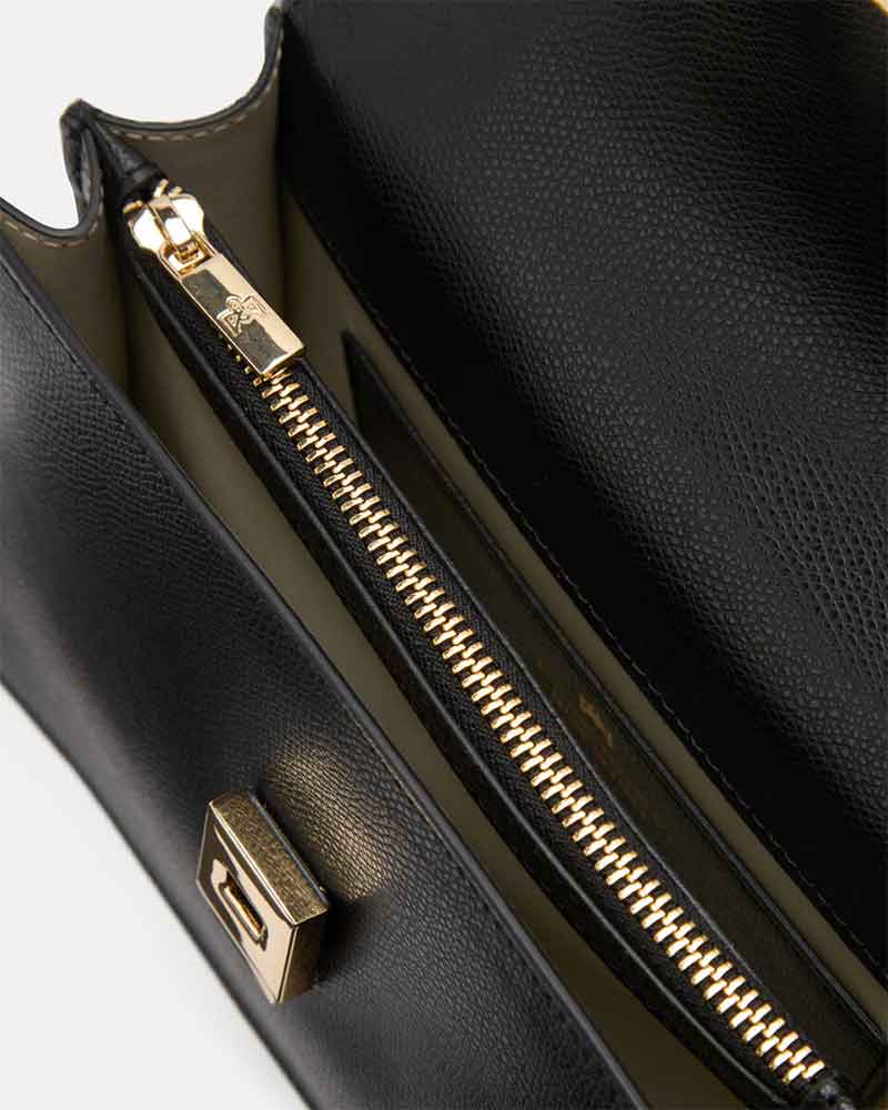 Cuoieria Fiorentina Beauty Flap Bag Nero