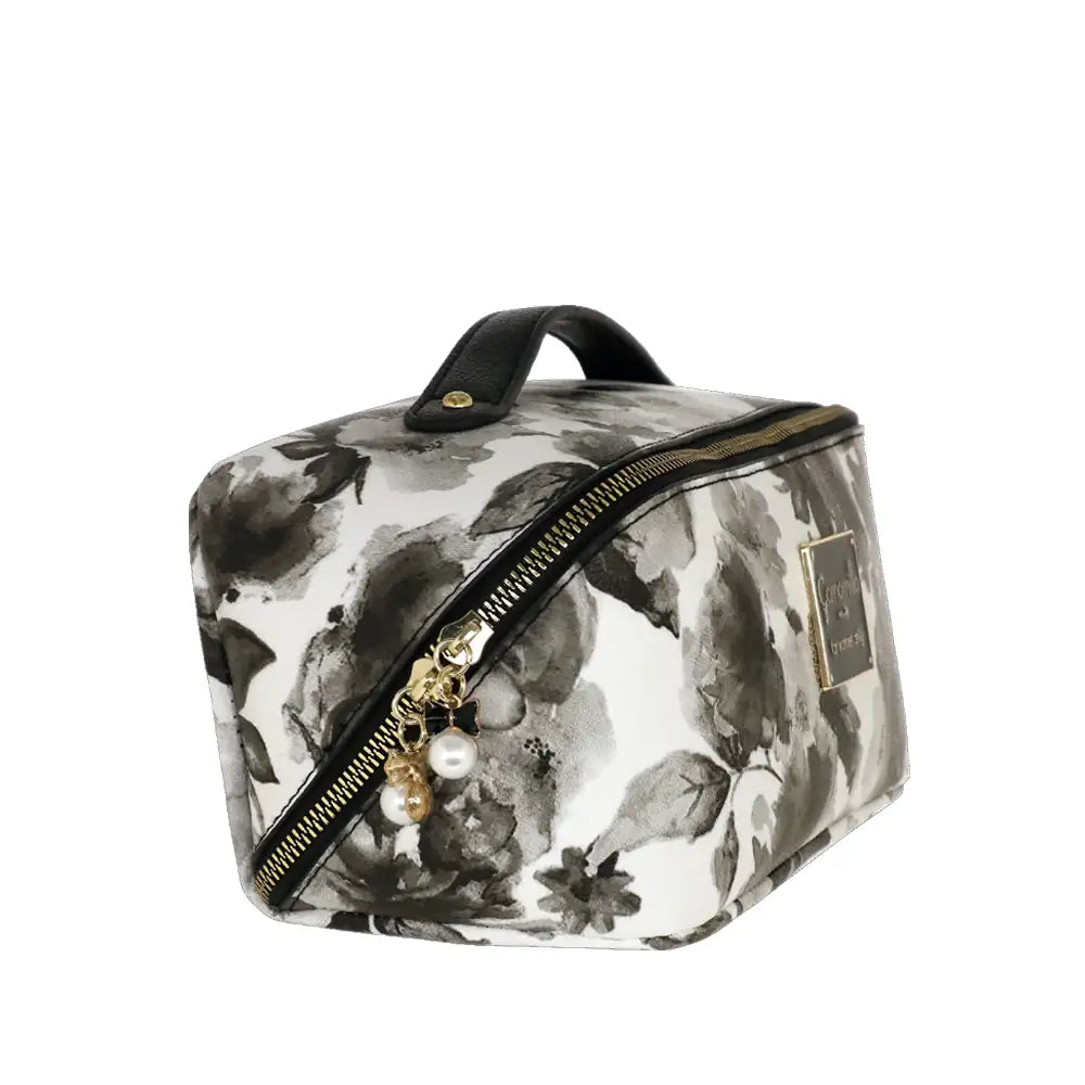 Camomilla Milano | Beauty Bag M Ice Queen | Stampa Rose Nere e Bianche