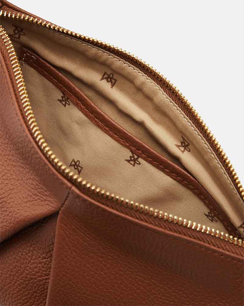 Cuoieria Fiorentina | Pouch Emma in Vera Pelle | Caramel