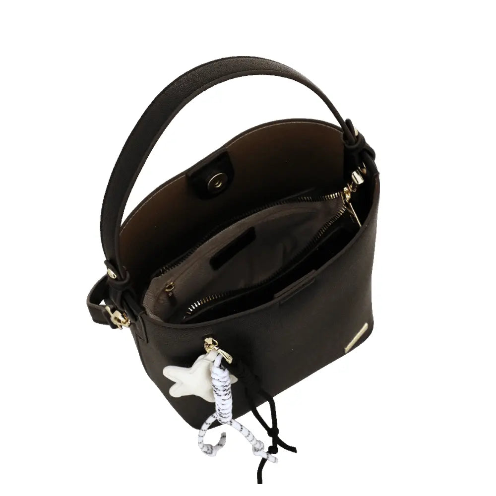 Camomilla Milano | Borsa Secchiello Ice Lolly Nero | Texture Caviar con Charm