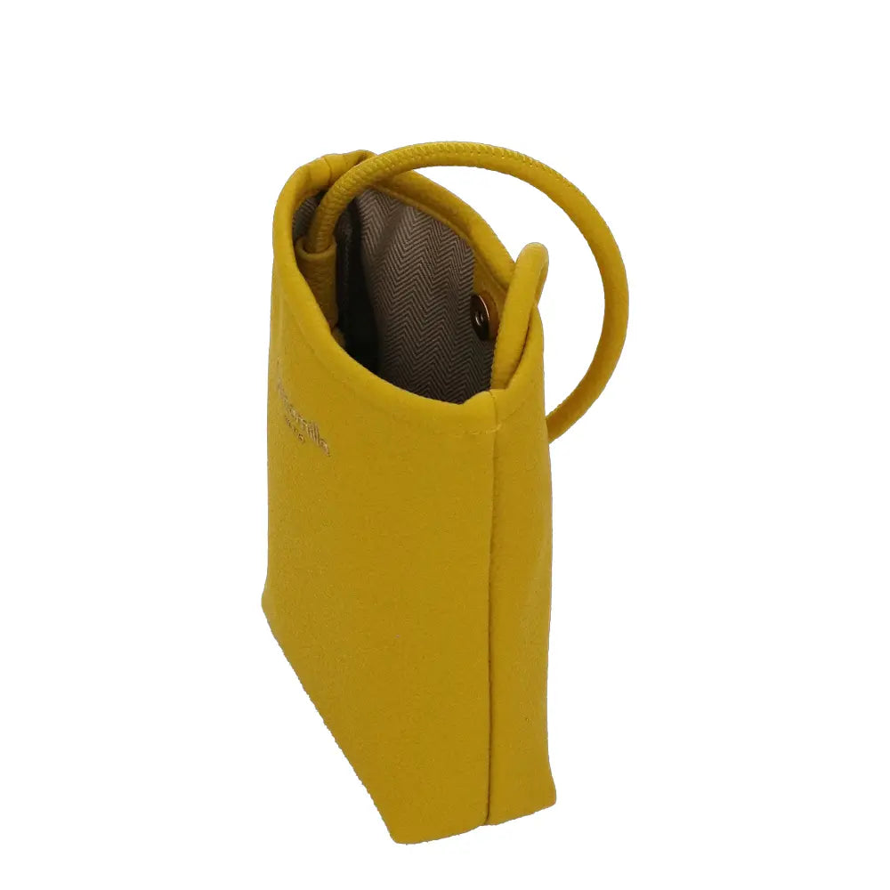 Camomilla Milano | Portacellulare Glassé Giallo | Pochette con Tracolla Martellata
